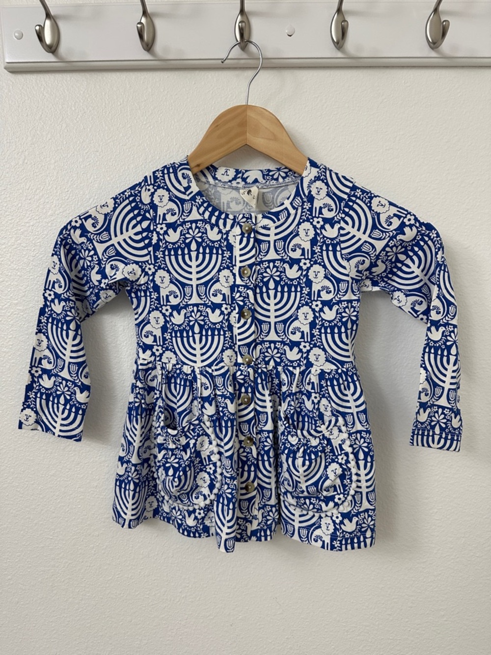 kate quinn Bamboo Menorah Blue & White Button Front Kids Tunic Shirt Lion, Birds